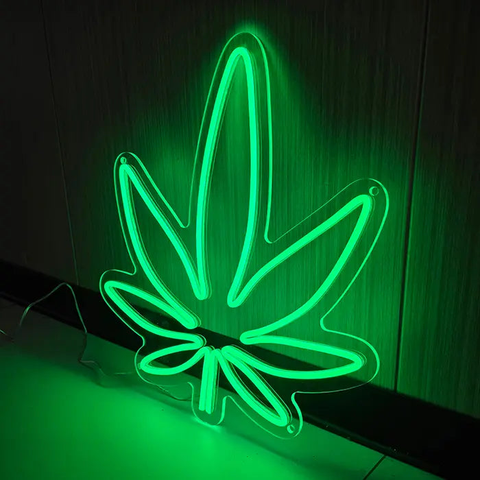 Green hemp leaf (USB)