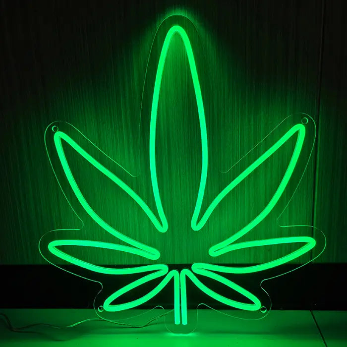 Green hemp leaf (USB)