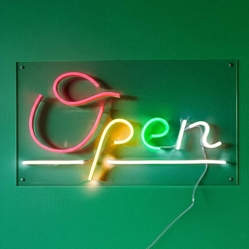 Open Infotafel Neonschild dimmbar 9 Stufen USB – handgefertigte Schaufenster Deko