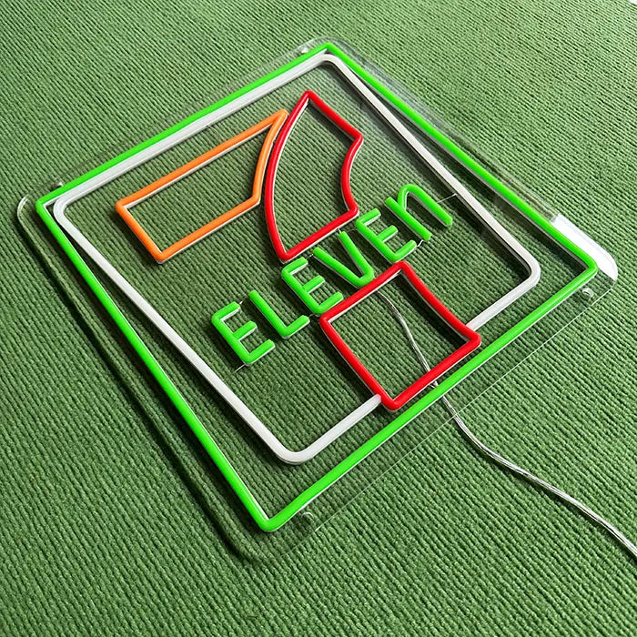 שלט ניאון LED 7-Eleven רטרו – עמעום עם שלט רחוק | דקורציית קיר לוגו רטרו