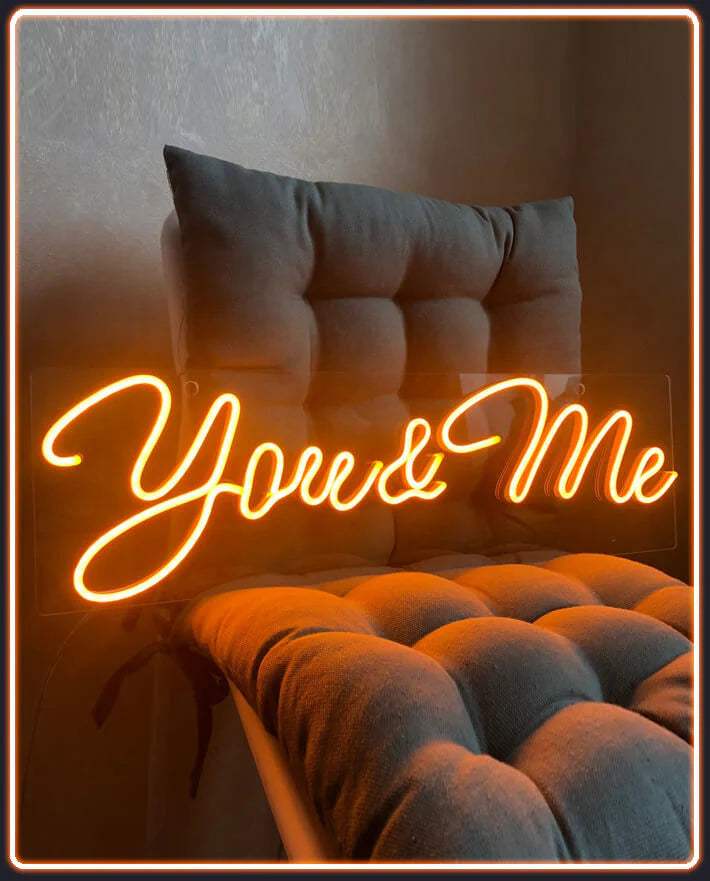 You and Me LED Schild 6mm Acrylplatte – Hochzeits-Deko für den großen Tag