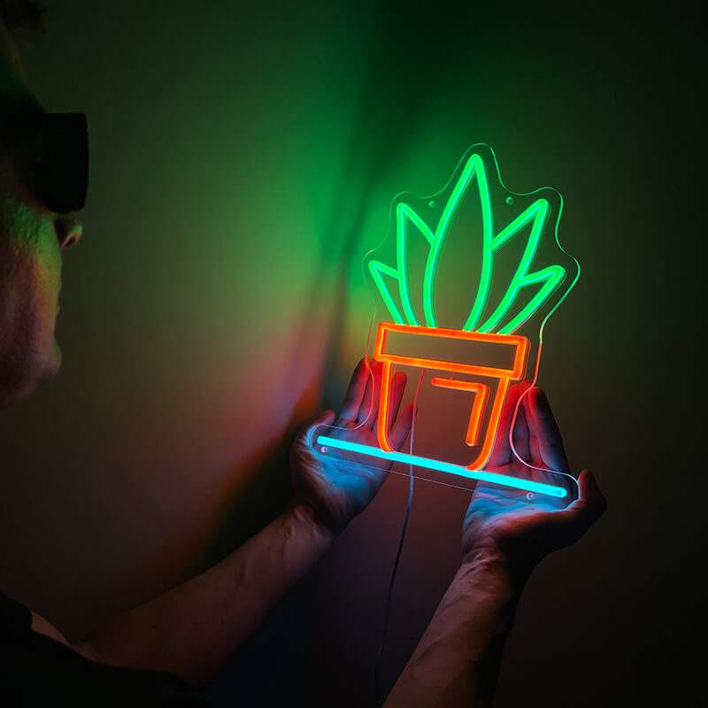 Topfpflanze Neon Sign – Wanddeko fürs Büro und Yoga-Studio