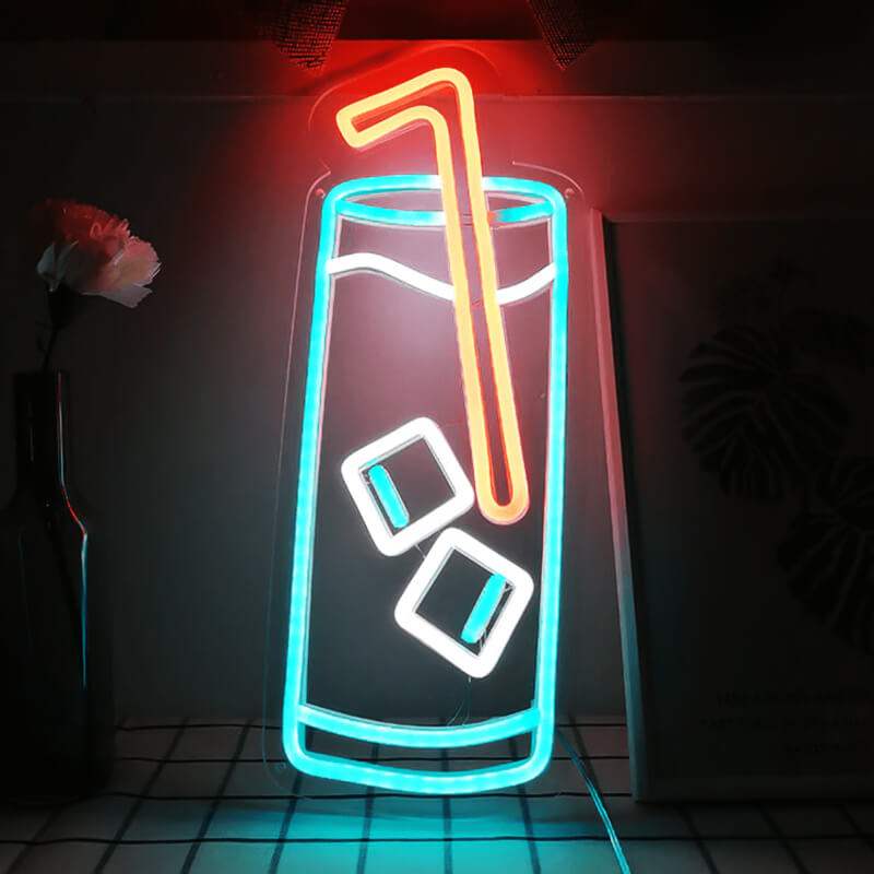 Cocktailglas Neon LED Schild USB – Bar Wanddeko mit elegantem Glas-Motiv