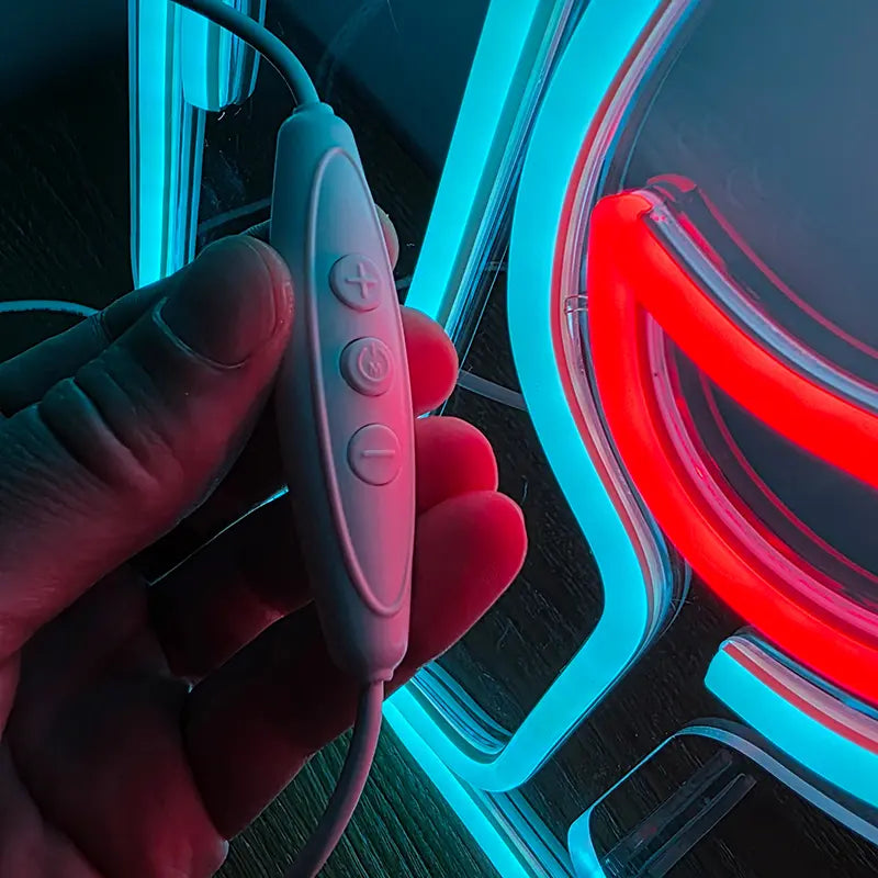 Weinglas mit Flasche LED Wanddeko – Bar-Statement fürs Wohnzimmer