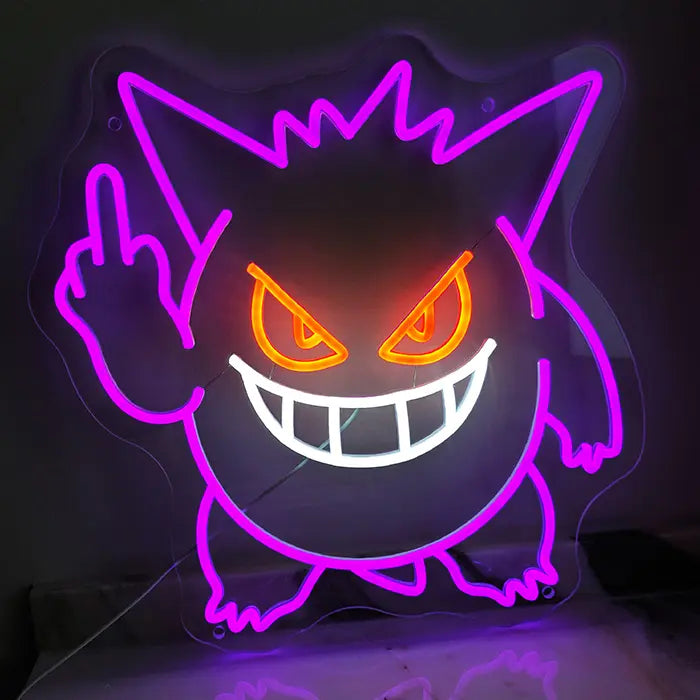 Geisterfigur Neon LED Schild eingeschaltet, komplettes Motiv mit erhobener Hand und breitem Grinsen