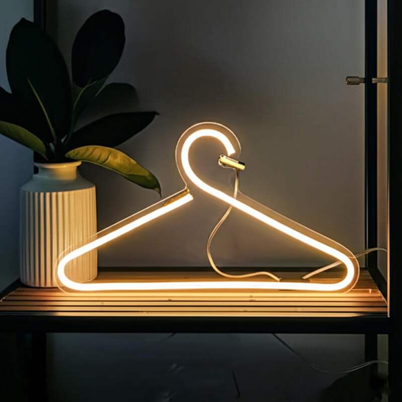 Kleiderbügel Neon LED Schild auf 6mm Acrylplatte – Walk In Closet Deko