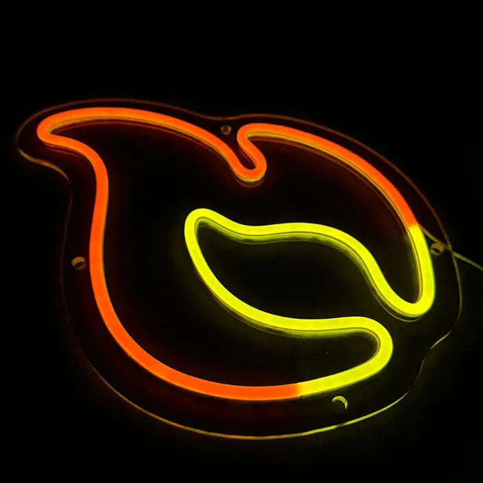Feuerflamme Neon LED Schild, Detailansicht des LED-Neon-Flex auf der klaren Trägerplatte