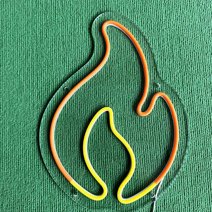 Feuerflamme Neon LED Schild, schräg von oben aufgenommen, Tiefe des Neonschlauchs erkennbar