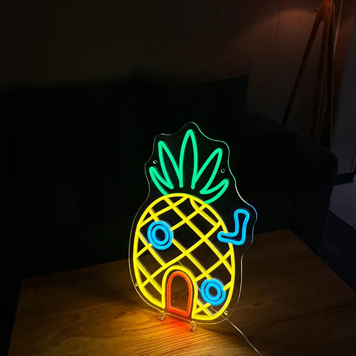 파인애플 하우스 네온 LED 사인 – USB, 밝기 조절 | 스폰지밥 벽 장식