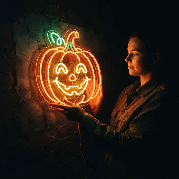 Glücklicher Halloween Kürbis Neon LED Schild – Dimmbar mit Fernbedienung | Halloween Deko