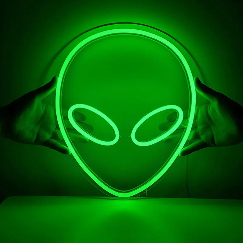 Alien Kopf LED Neonschild – Sci-Fi Statement-Wanddeko für Mancave & Bar