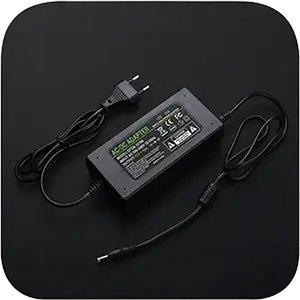 Napájecí adaptér (12V)