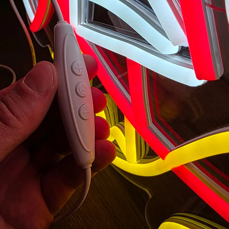 Hochwertiges LED-Leuchtschild auf Acrylglas-Basis mit dem Motiv des springenden Pokémon Karpador.